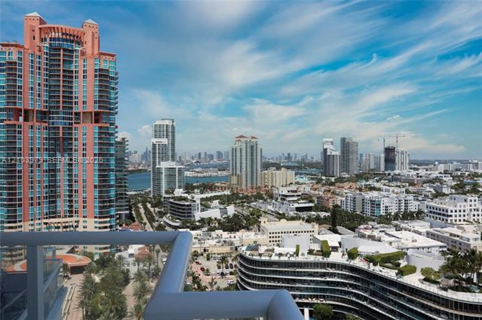 Miami Beach Condo: 50 S Pointe Dr cu-2205