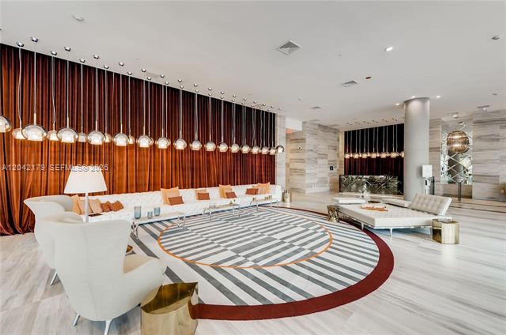 Sunrise Condo: 2000 Metropica Way cu-616
