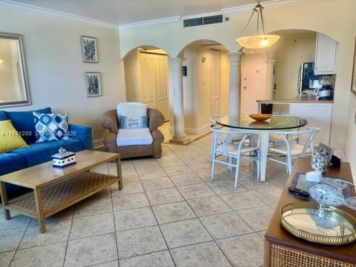 Miami Beach Condo: 100 Lincoln Rd cu-1434