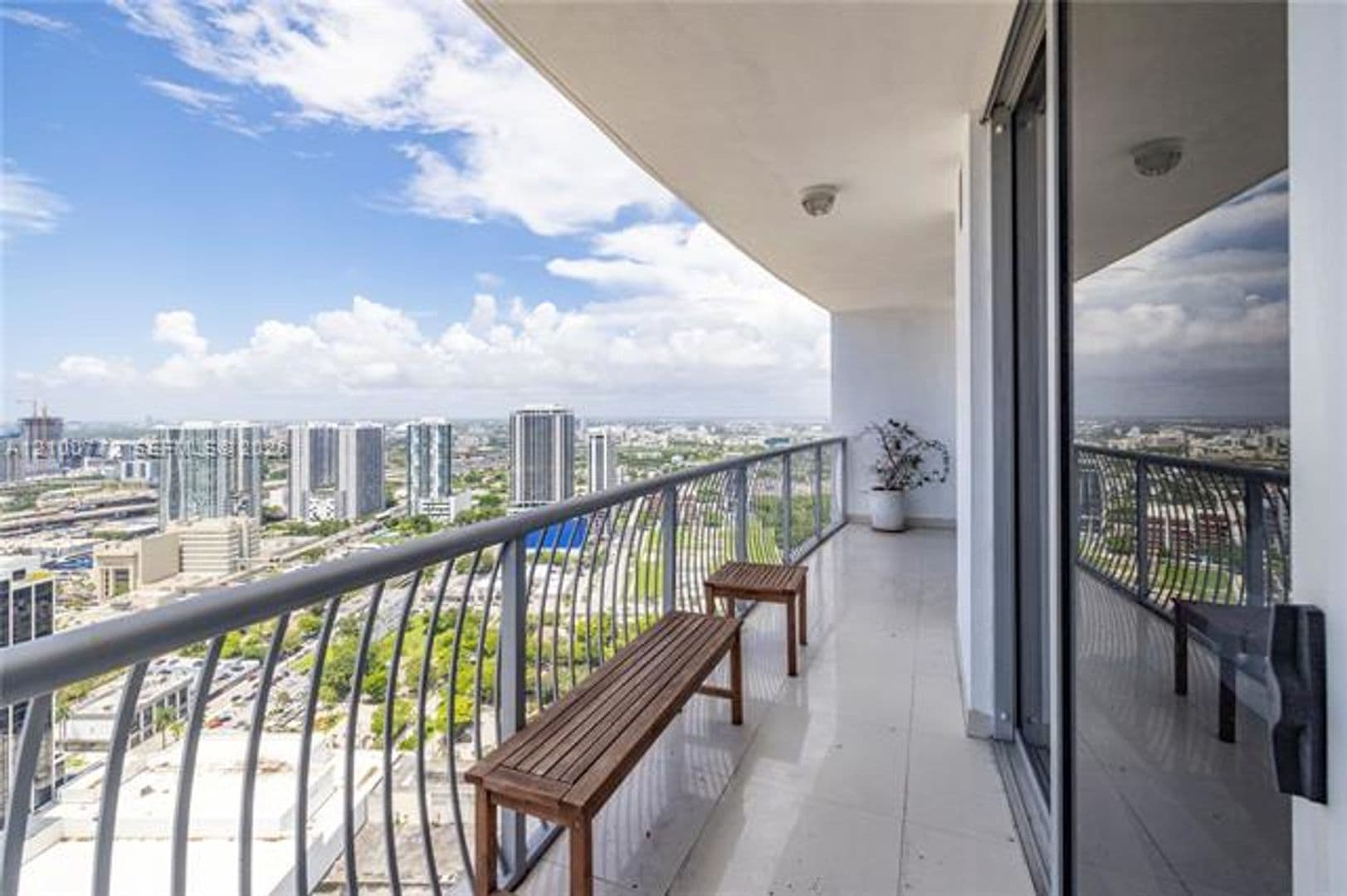 Miami Condo: 1750 N Bayshore Dr cu-4312