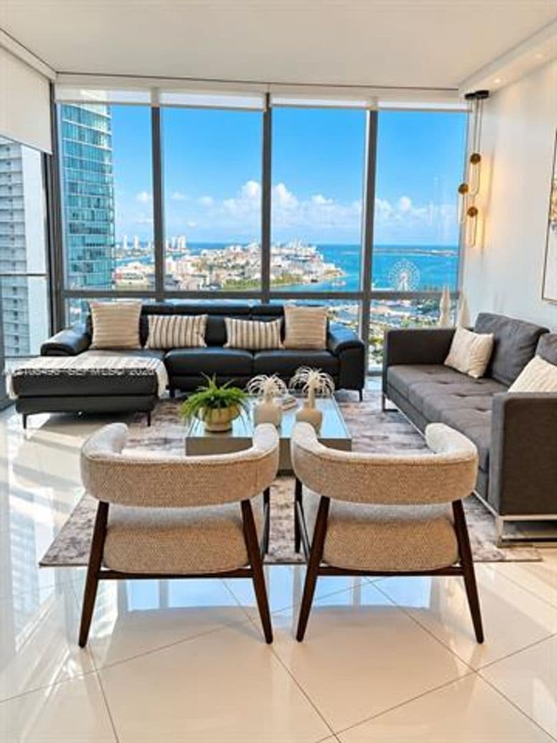Miami Condo: 851 NE 1st Ave cu-2309