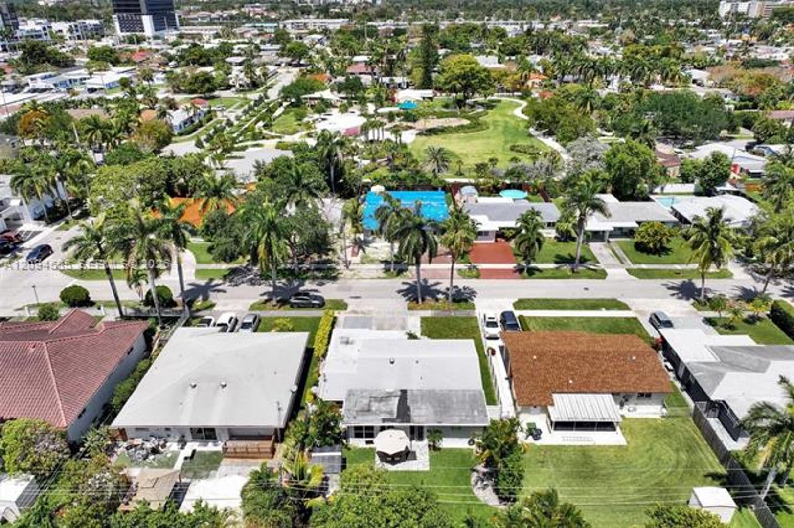 Hallandale Beach House: 814 NE 4th St # 0