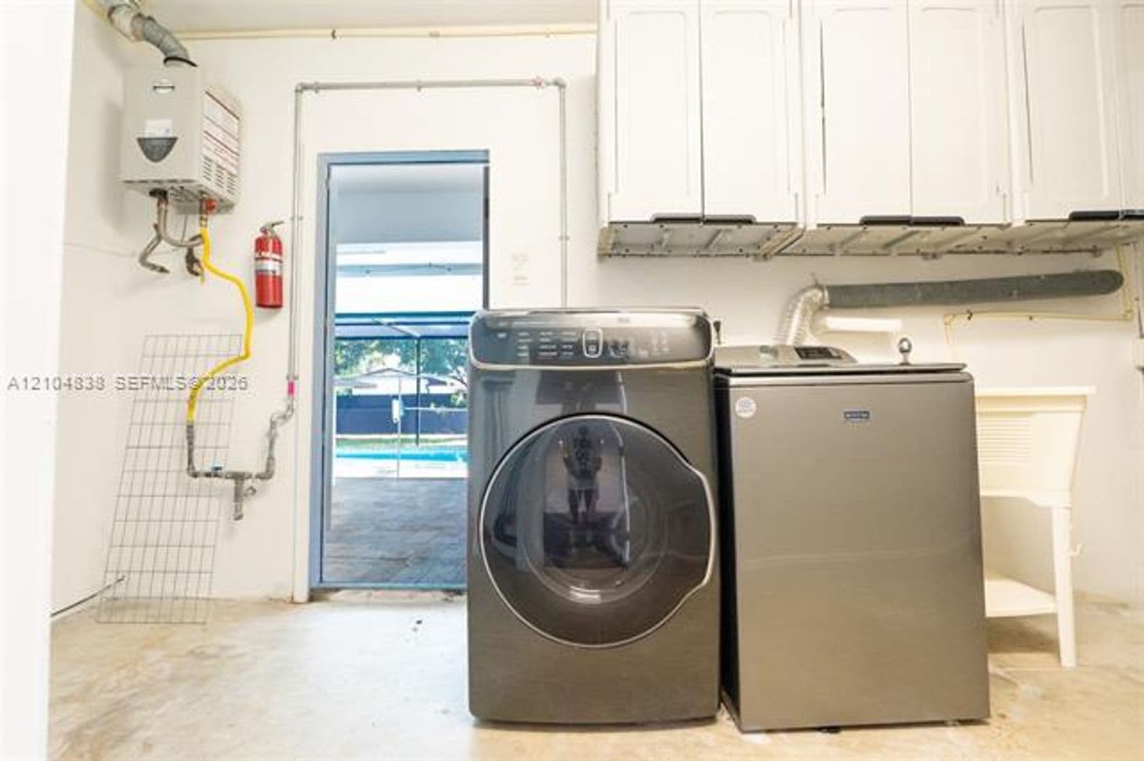 Plantation House: 5250 SW 4th Ct # 5250