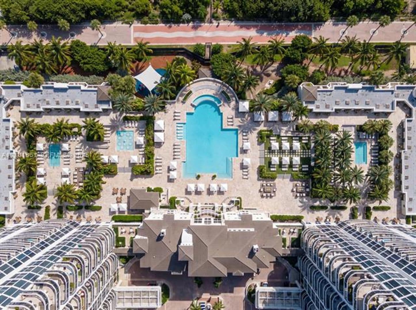 Miami Beach Condo: 4779 Collins Ave cu-1908