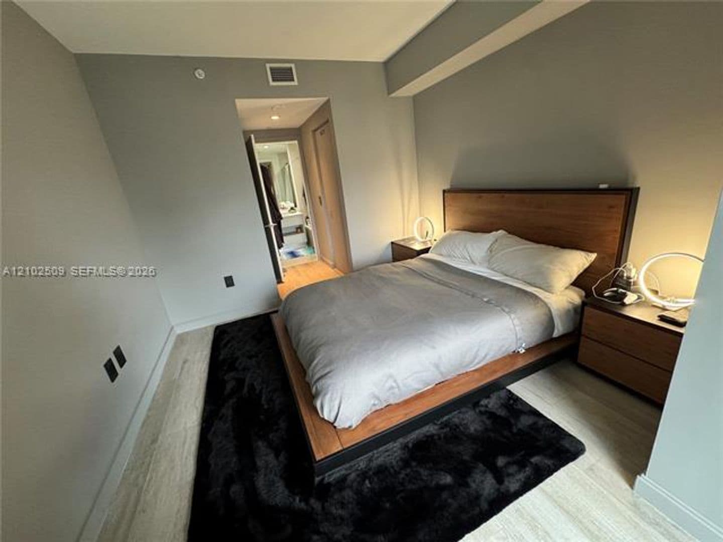 Miami Condo: 45 SW 9th St cu-3010