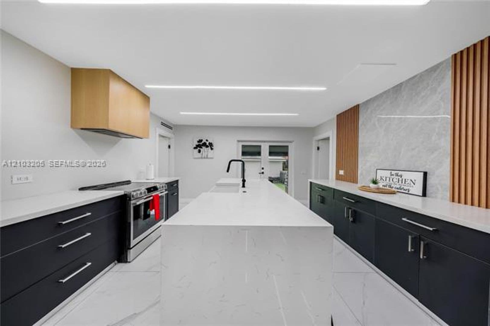 Miami House: 2612 SW 12th St # 2612