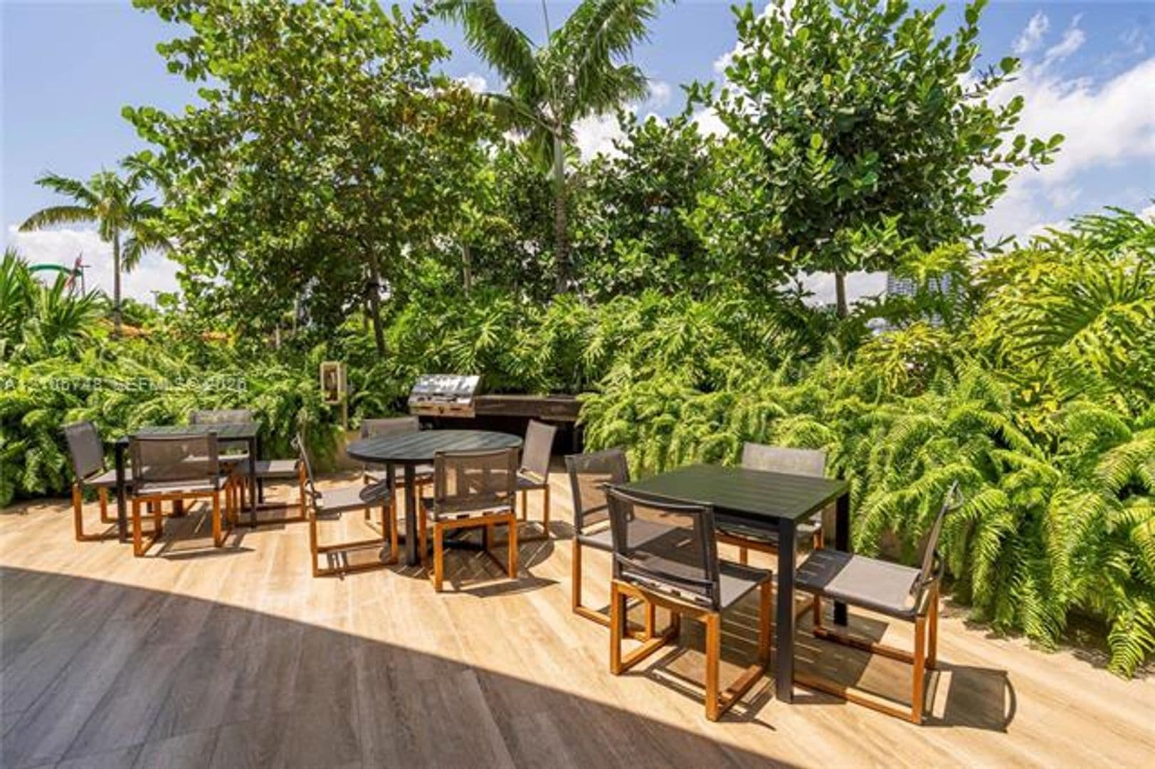 Miami Condo: 725 NE 24 cu-5401