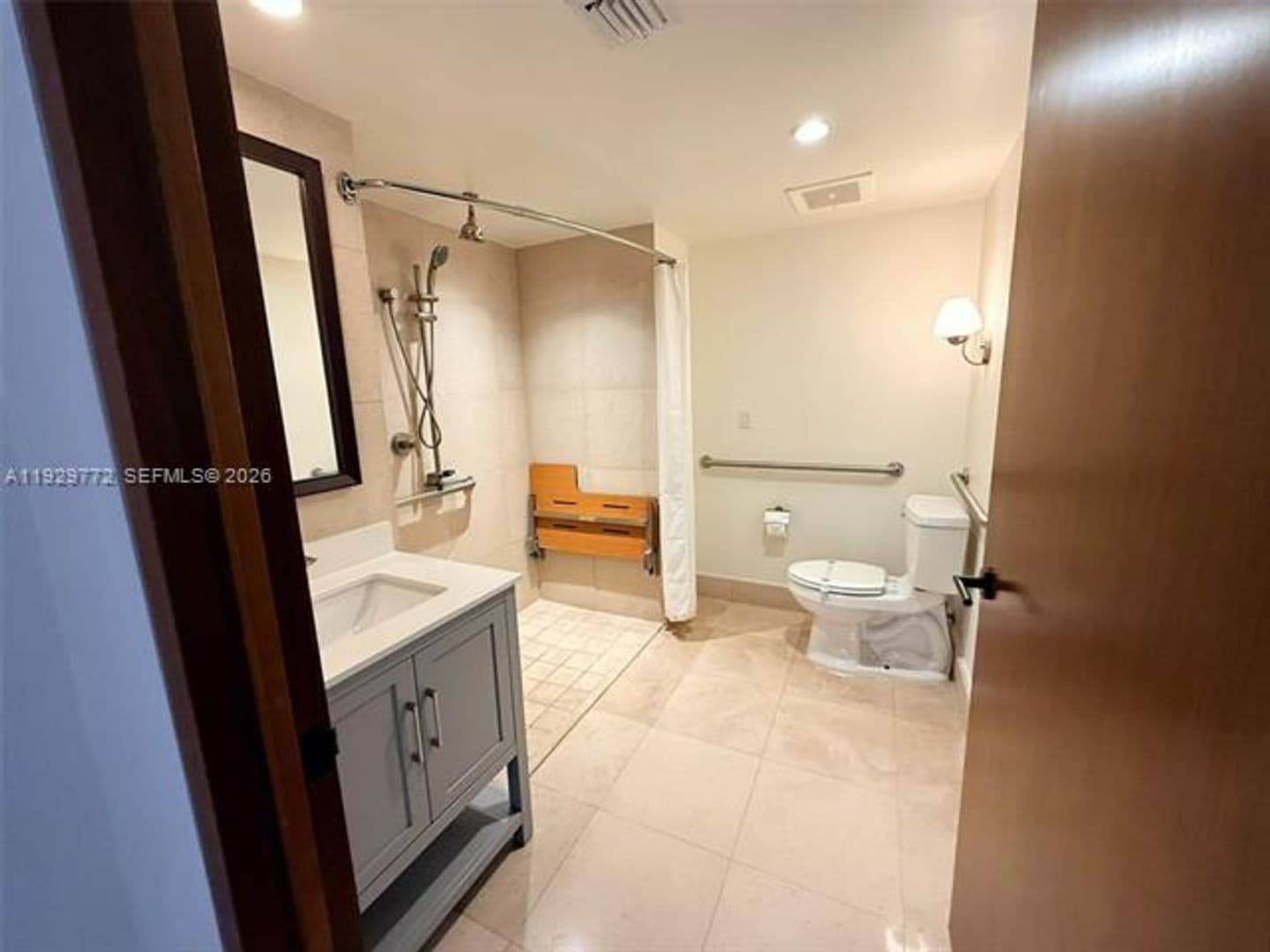 Miami Beach House: 6801 Collins Ave cu-309