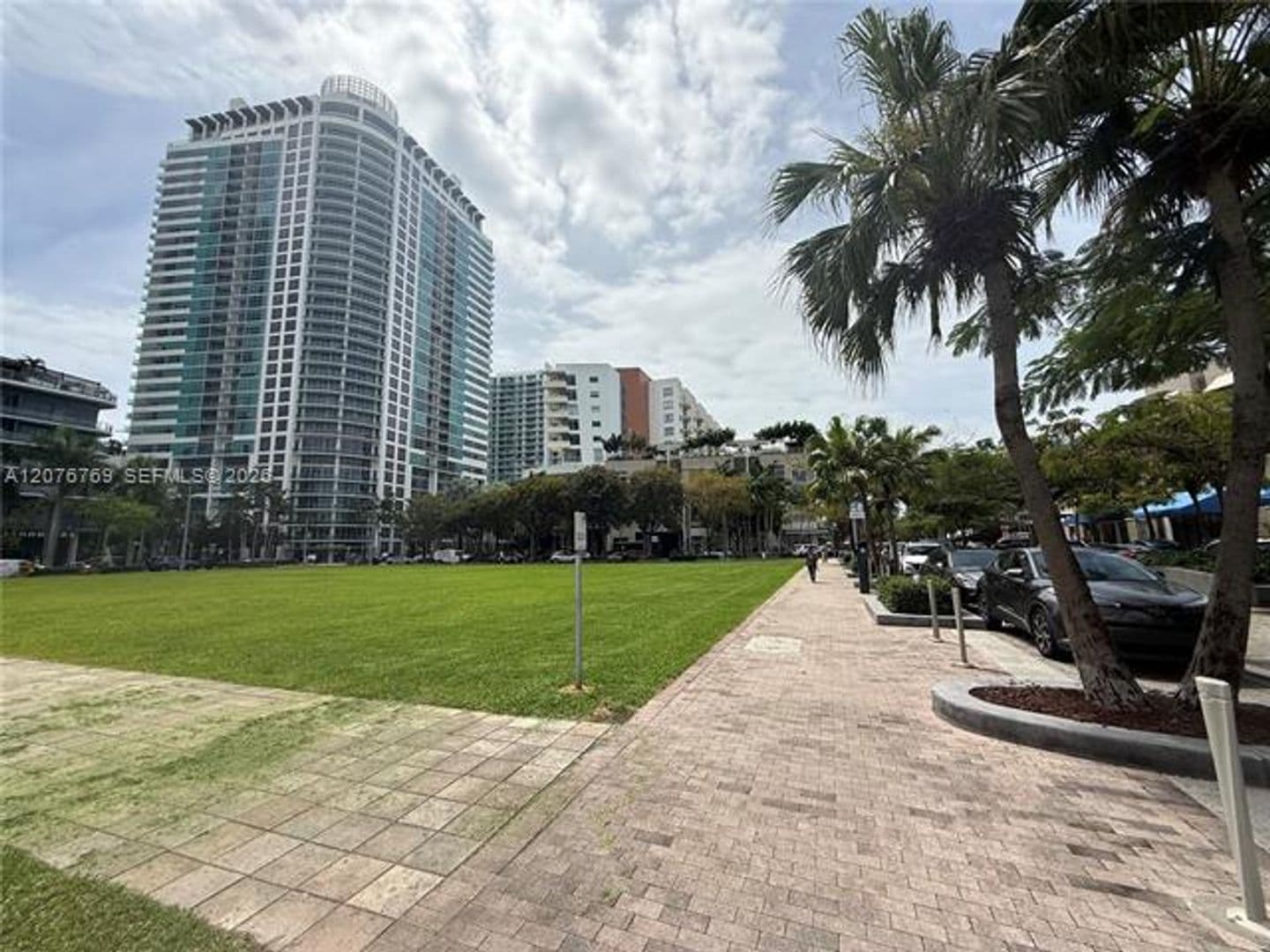 Miami Condo: 3301 NE 1st Ave cu-H2702