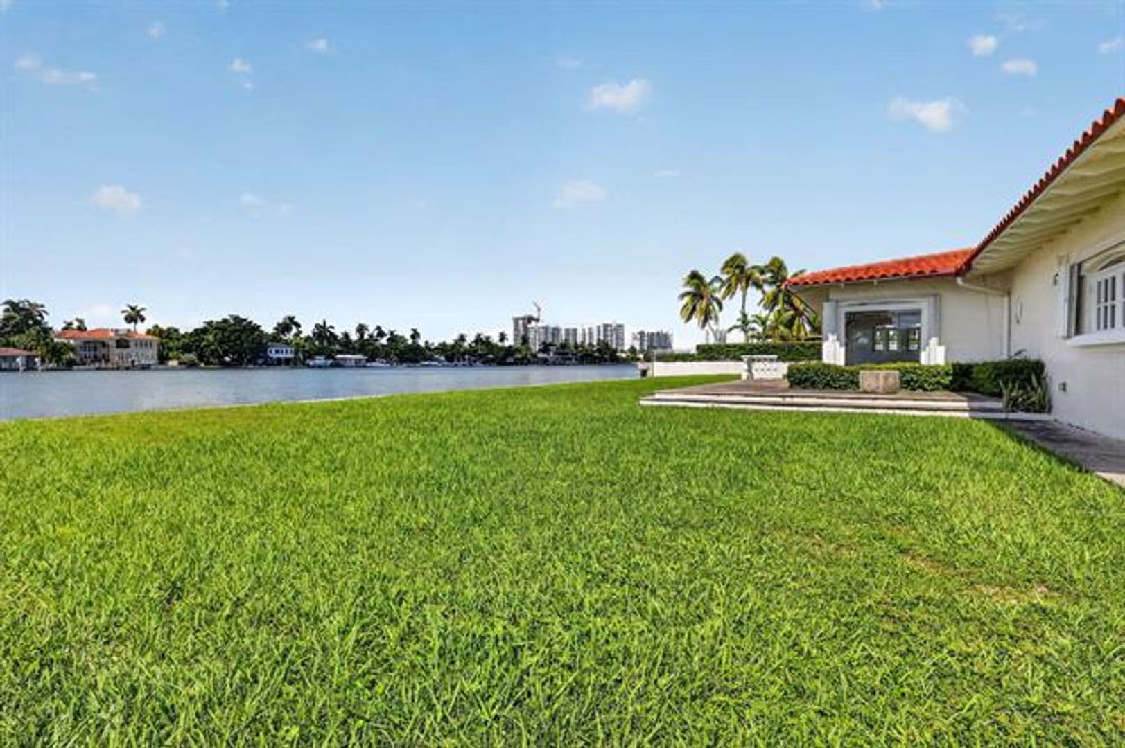 North Bay Village House: 7500 W Treasure Dr # 7500