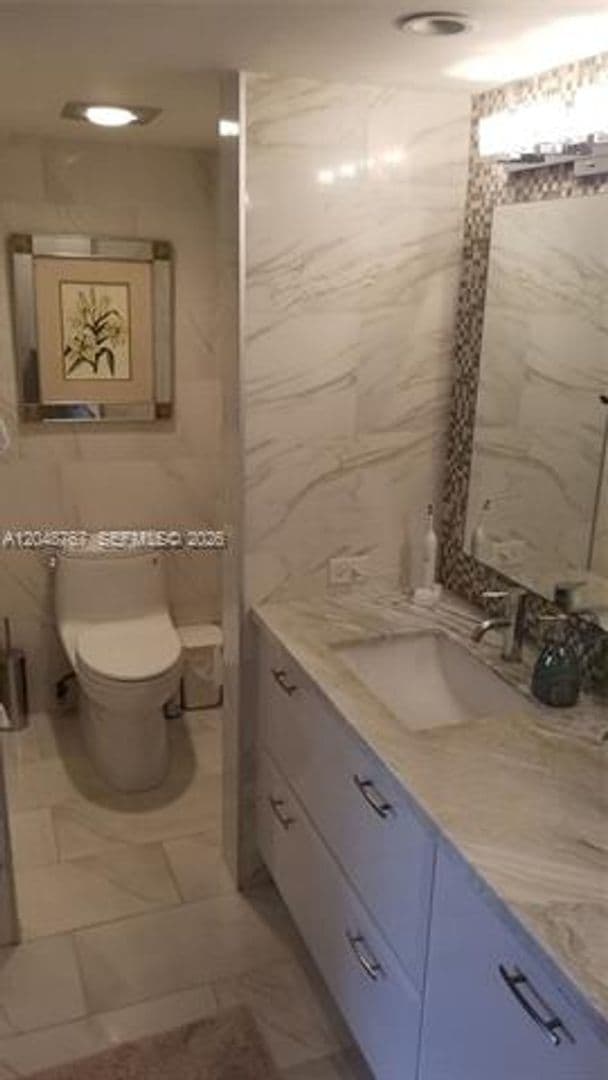Aventura Condo: 19667 Turnberry Way cu-12B