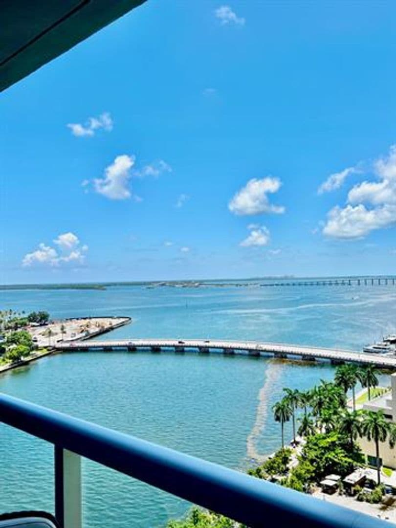 Miami Condo: 495 Brickell Ave cu-1605