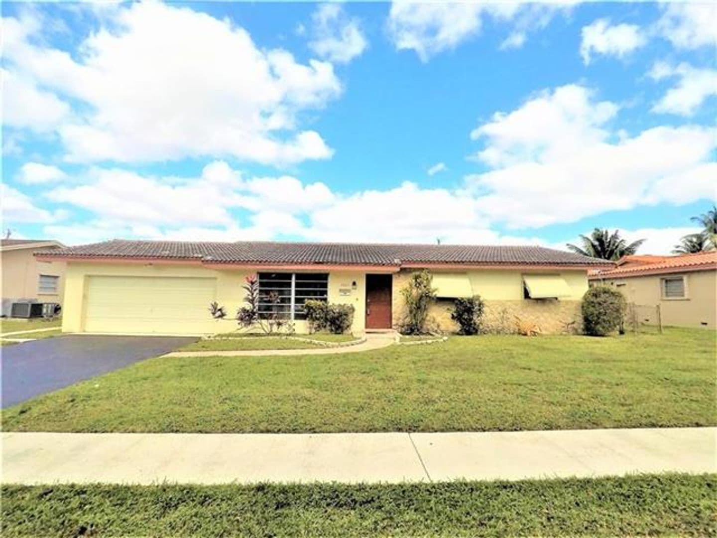 Plantation House: 7221 NW 10th Pl # 7221