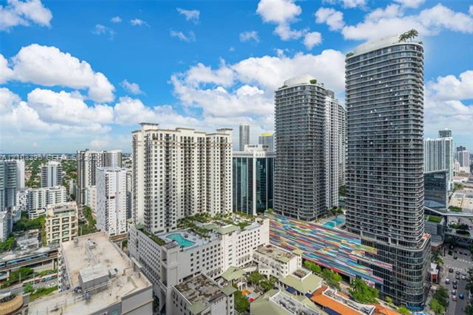 Miami Condo: 1000 Brickell Plz cu-3110