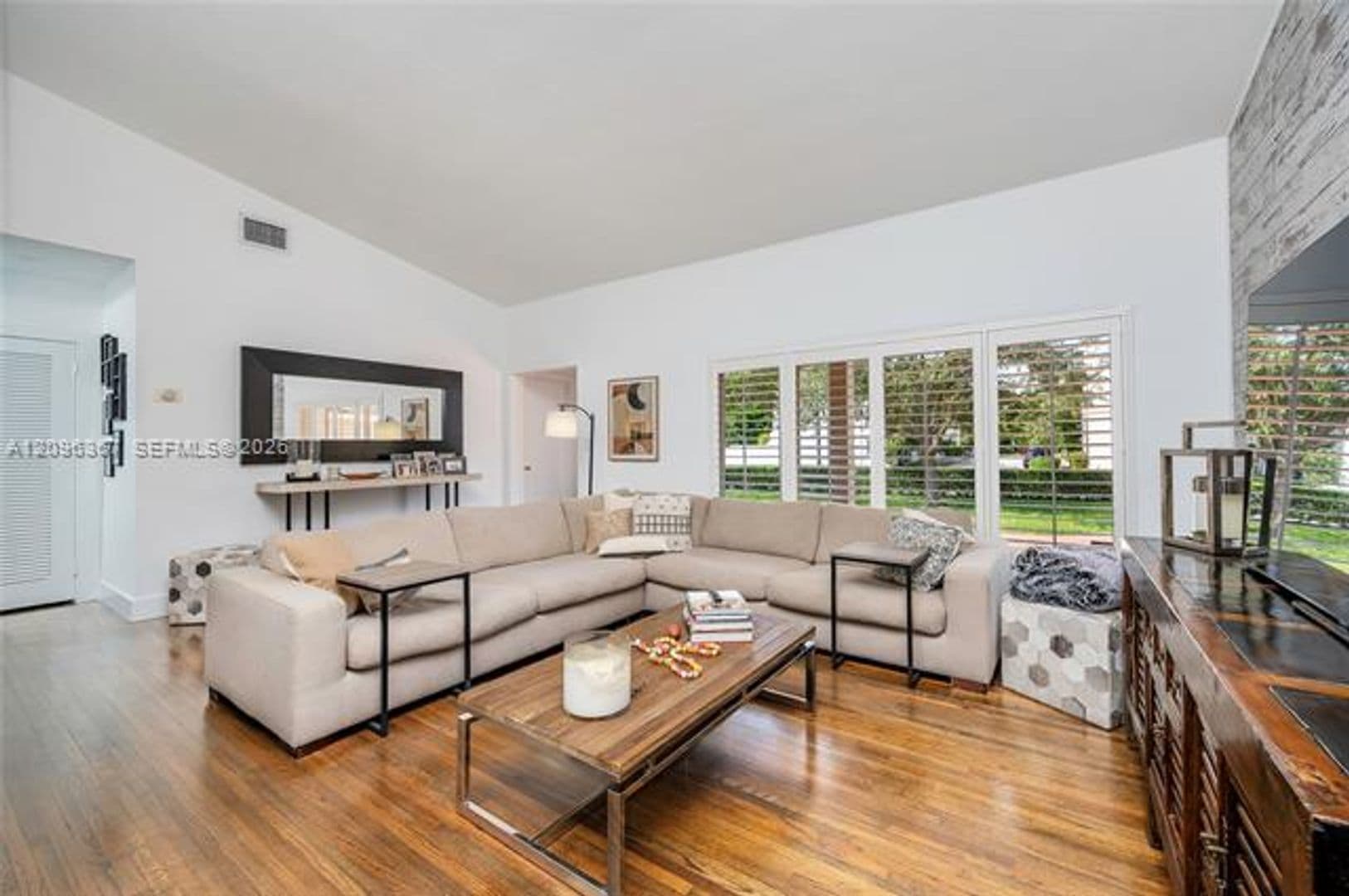Coral Gables House: 3635 S Le Jeune Rd cu-3635