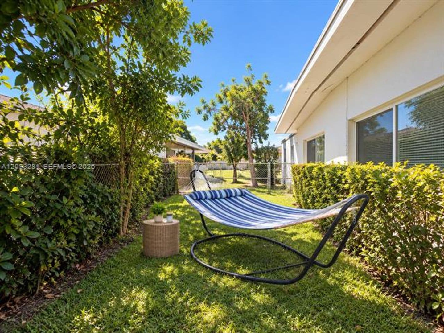 North Miami Beach House: 19091 NE 20th Ct # 19091