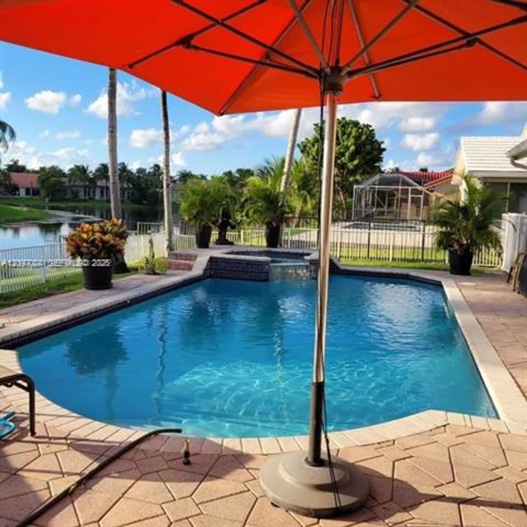Plantation House: 531 NW 108th Ave # 531