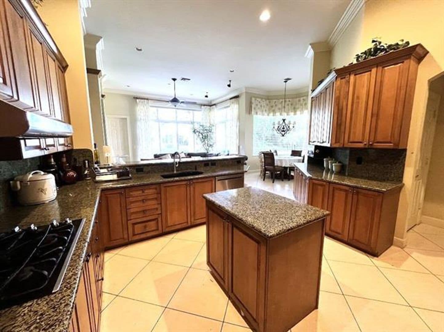 Plantation House: 10997 Canary Island Ct # 10997