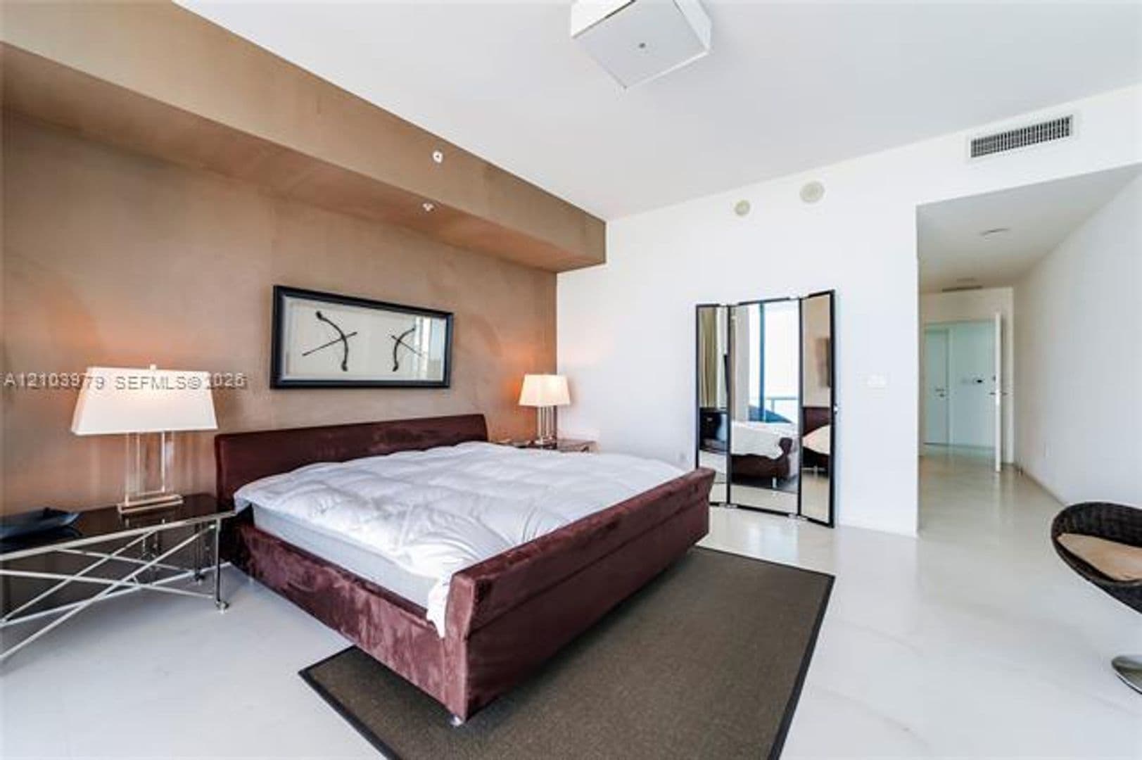 Miami Beach Condo: 50 S Pointe Dr cu-2205