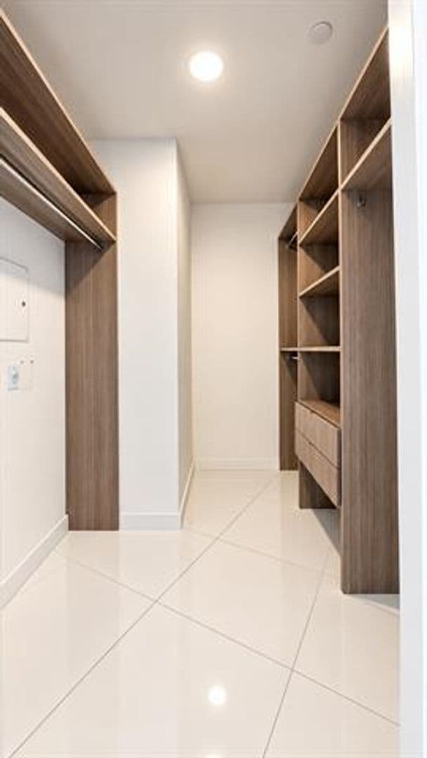 Miami Condo: 851 NE 1st Ave cu-3502