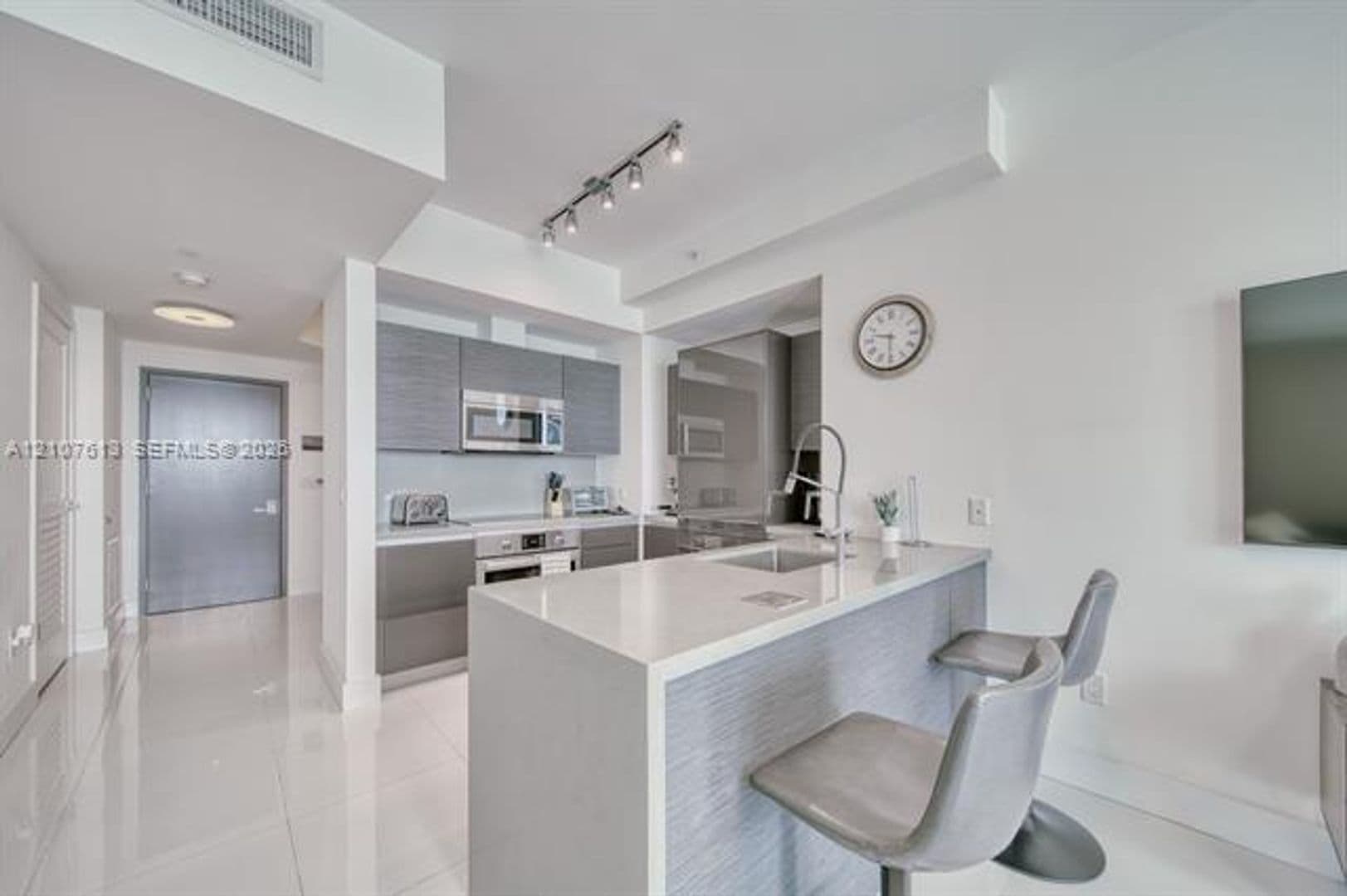 Miami Condo: 1080 Brickell Ave cu-3802
