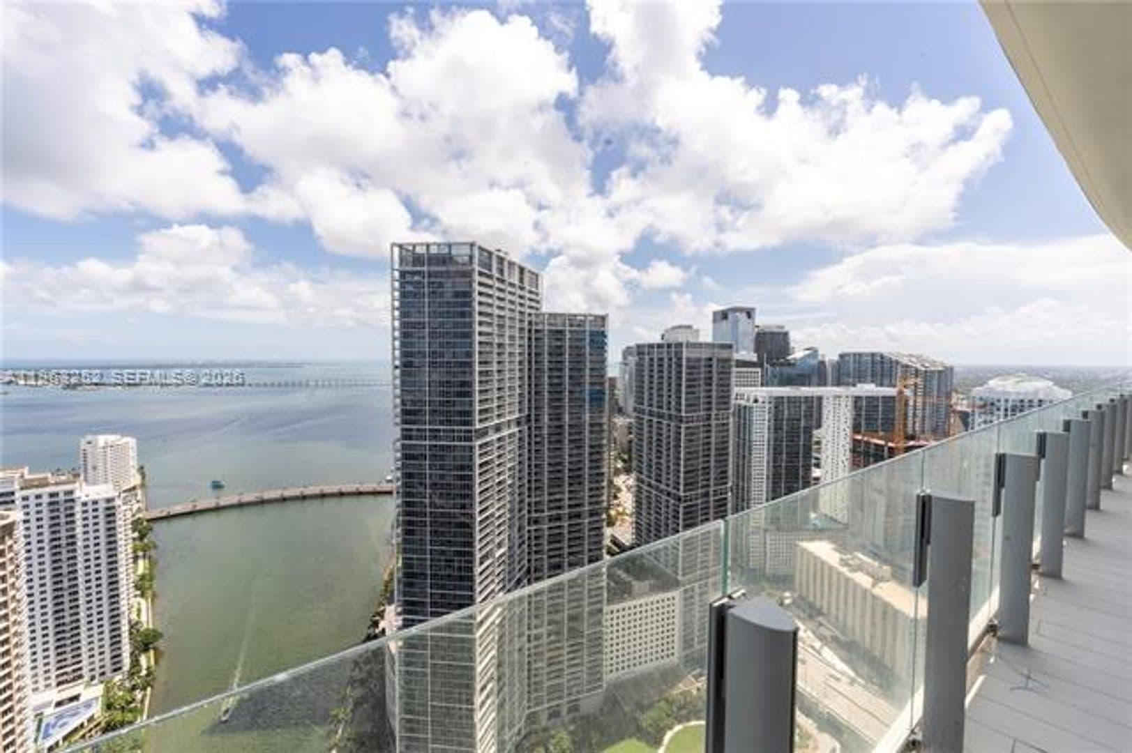 Miami Condo: 300 Biscayne Blvd Way cu-4404