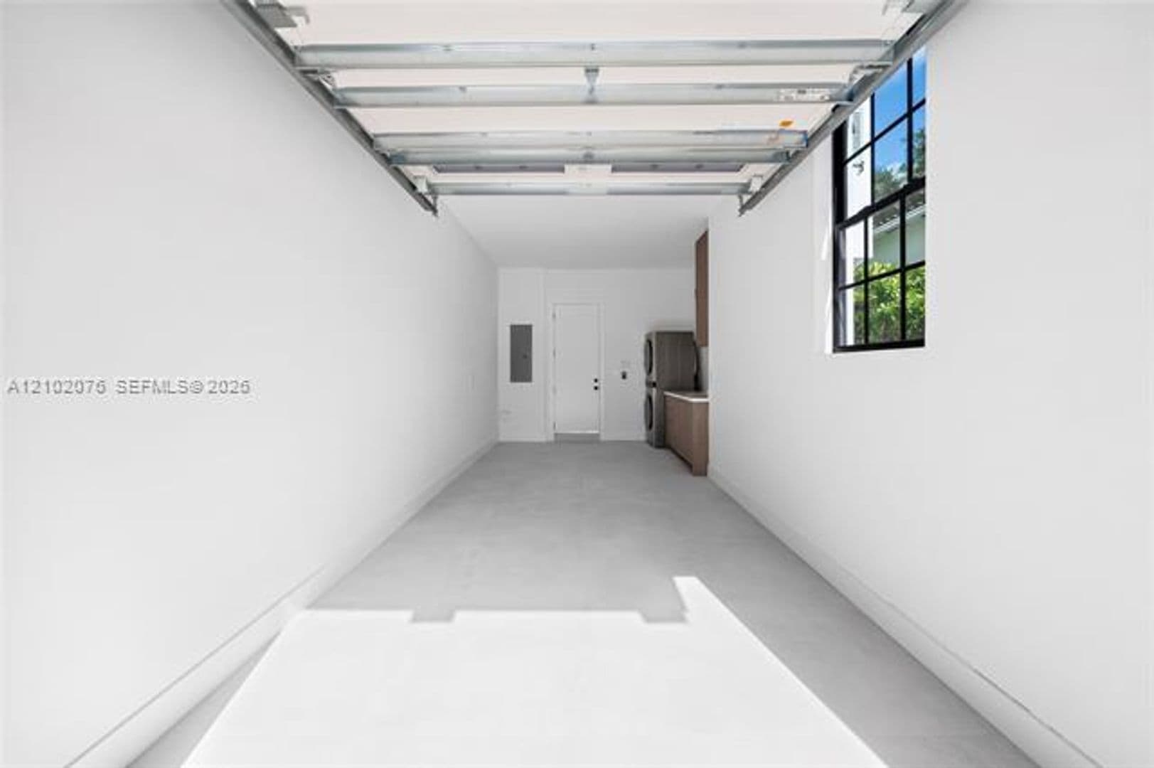 Coral Gables Townhome: 2710 Le Jeune Rd th 2710