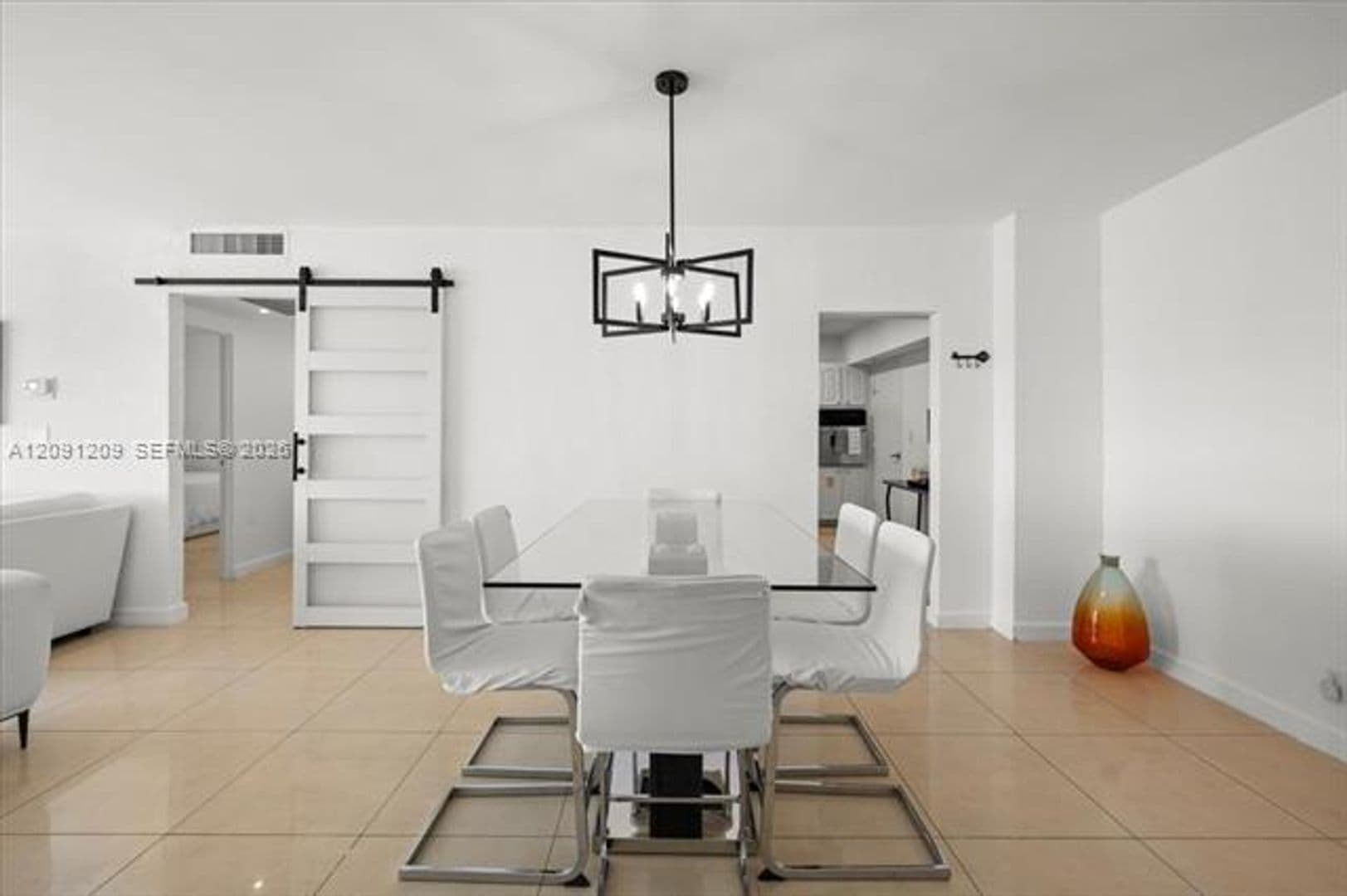 Hollywood Condo: 4001 S Ocean Dr cu-10R