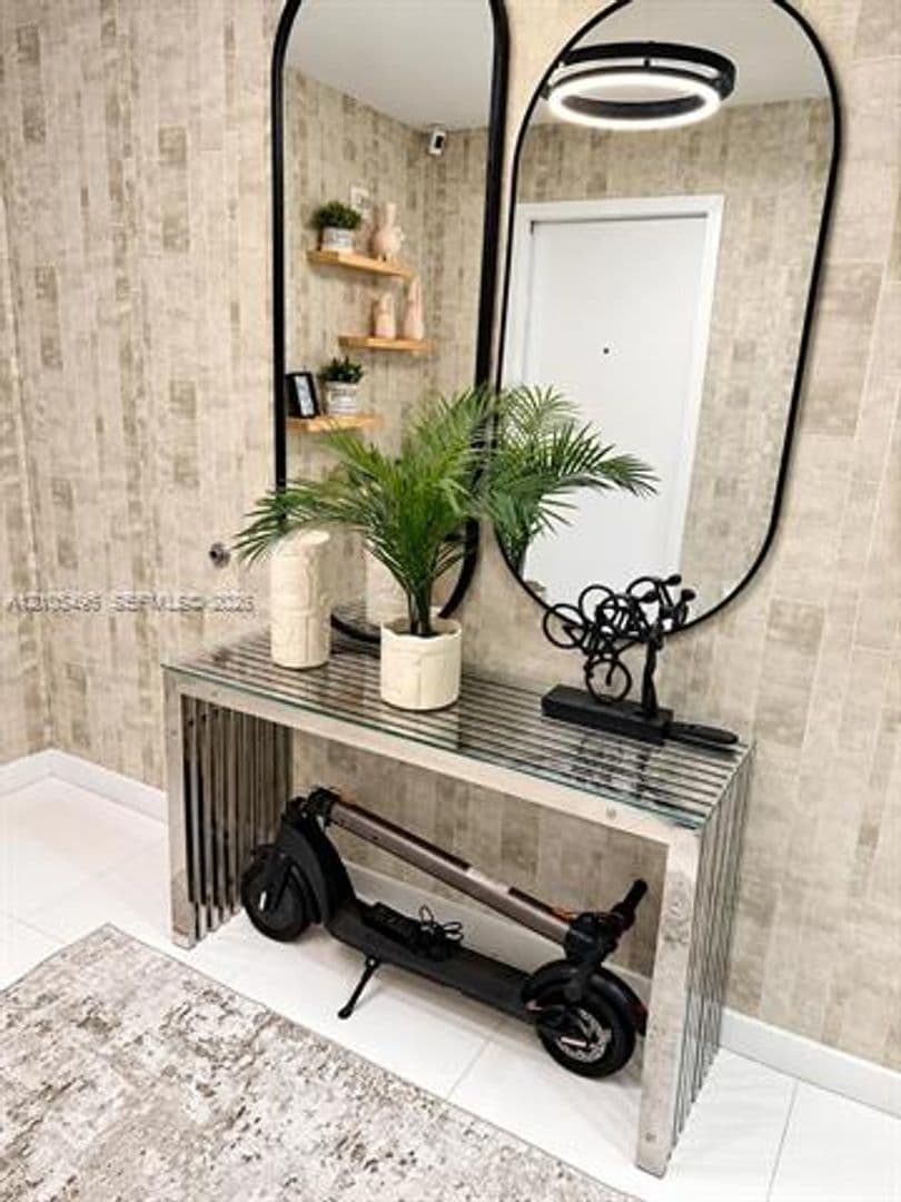 Miami Condo: 851 NE 1st Ave cu-2309