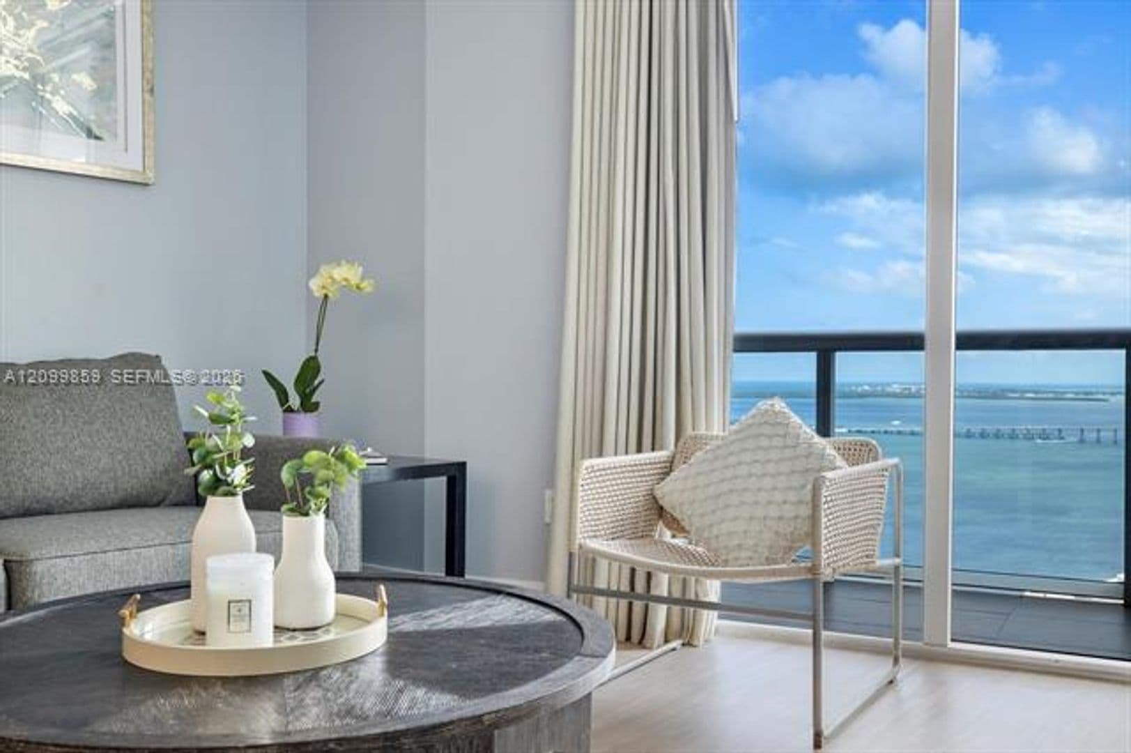 Miami Condo: 485 Brickell Ave cu-4309