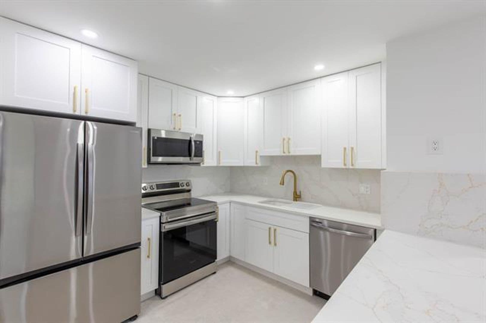 Wilton Manors House: 31 NE 28th Ct # 31
