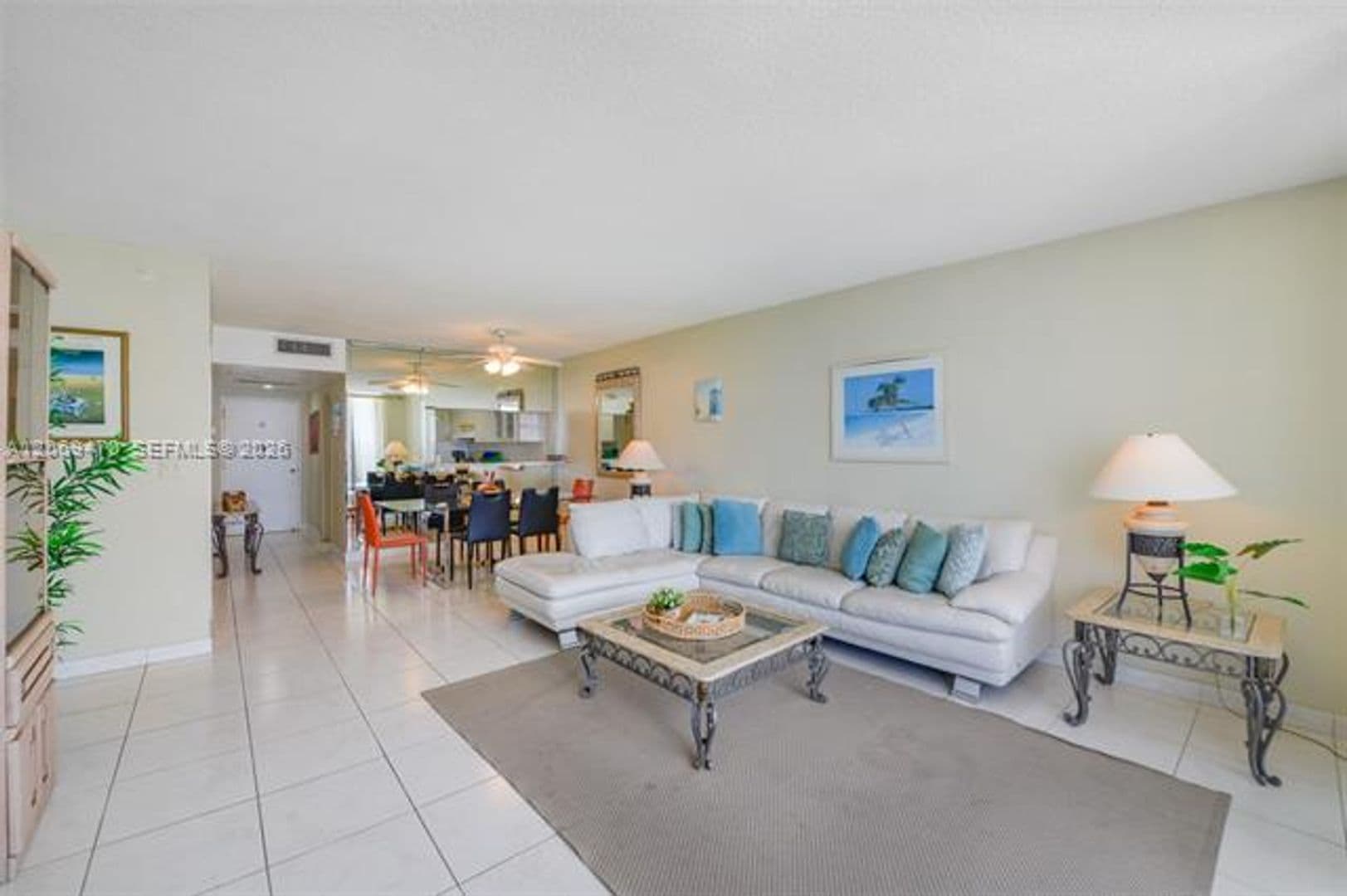 Miami Beach Condo: 5601 Collins Ave cu-512