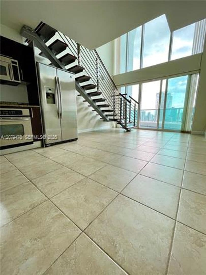 Miami Condo: 41 SE 5th St cu-2405