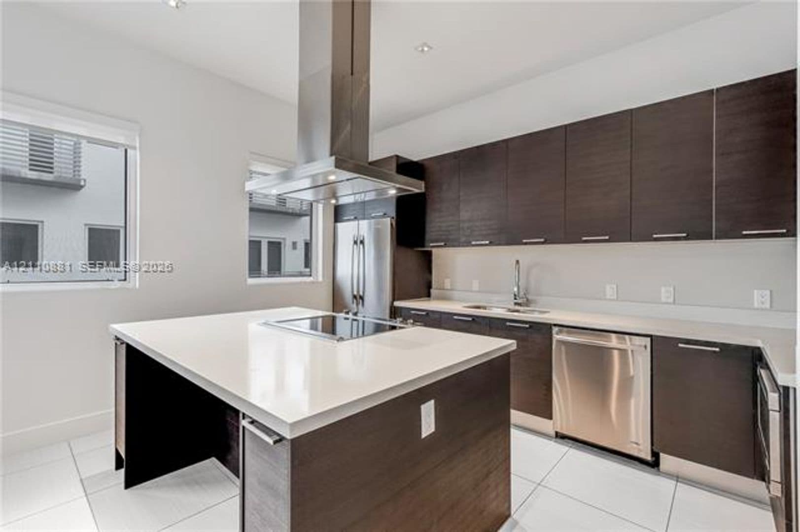 Doral Townhome: 9143 NW 33rd St th 9143