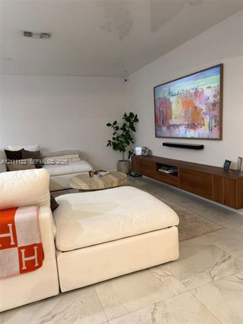 Hollywood Townhome: 5020 Sheridan St th 2