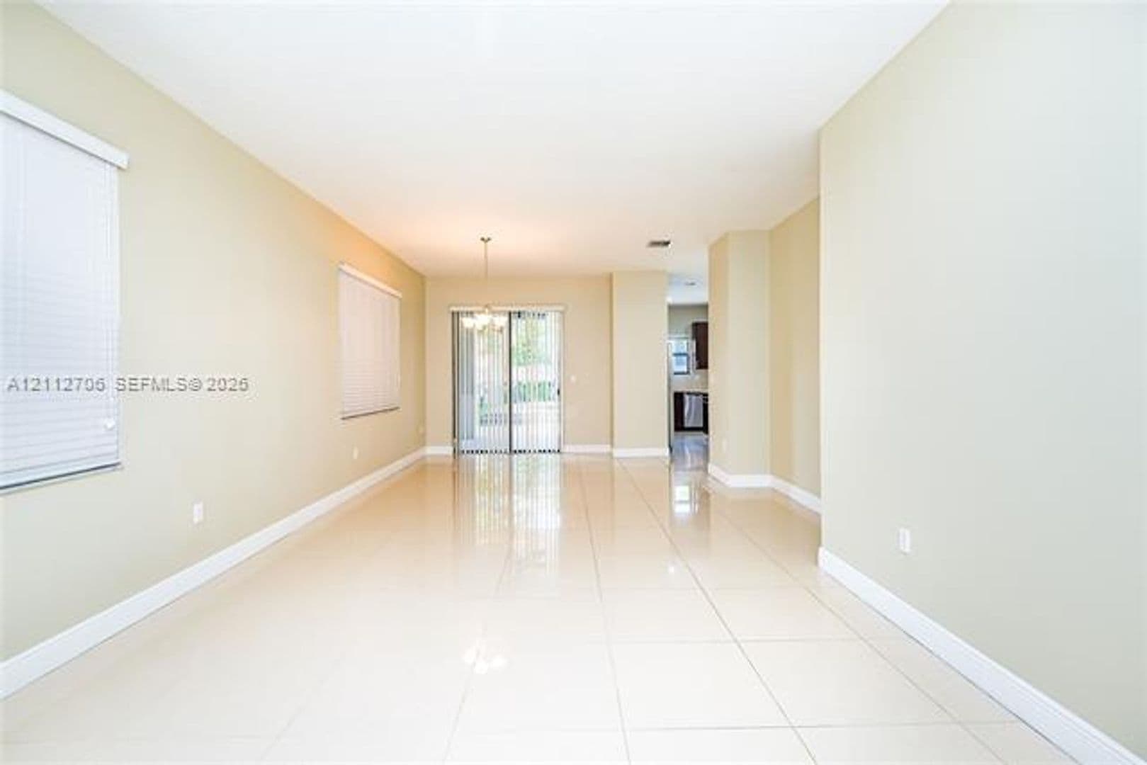 Miami House: 804 NE 191st St # 804