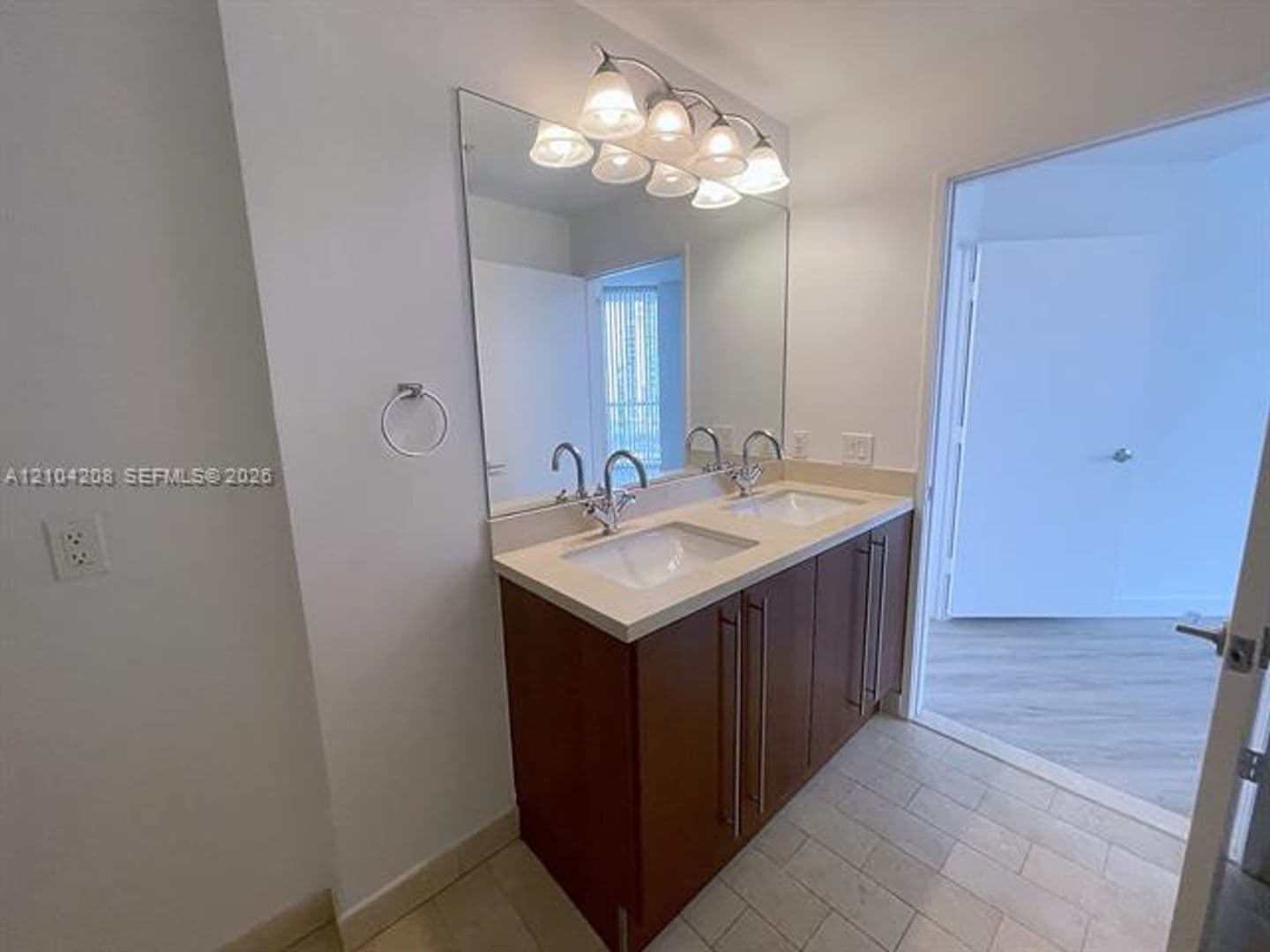 Miami Condo: 79 SW 12th St cu-1001-S