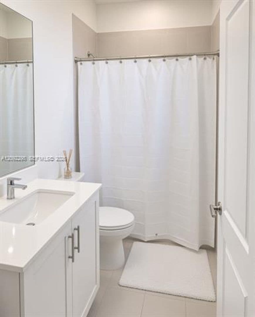 Miami Gardens Townhome: 796 NE 208th Lane th 796