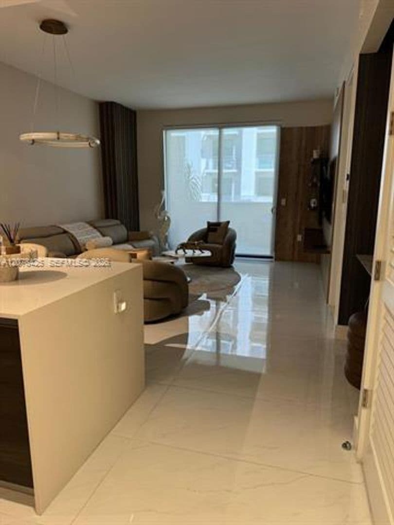 Coral Gables House: 301 Altara Ave cu-403
