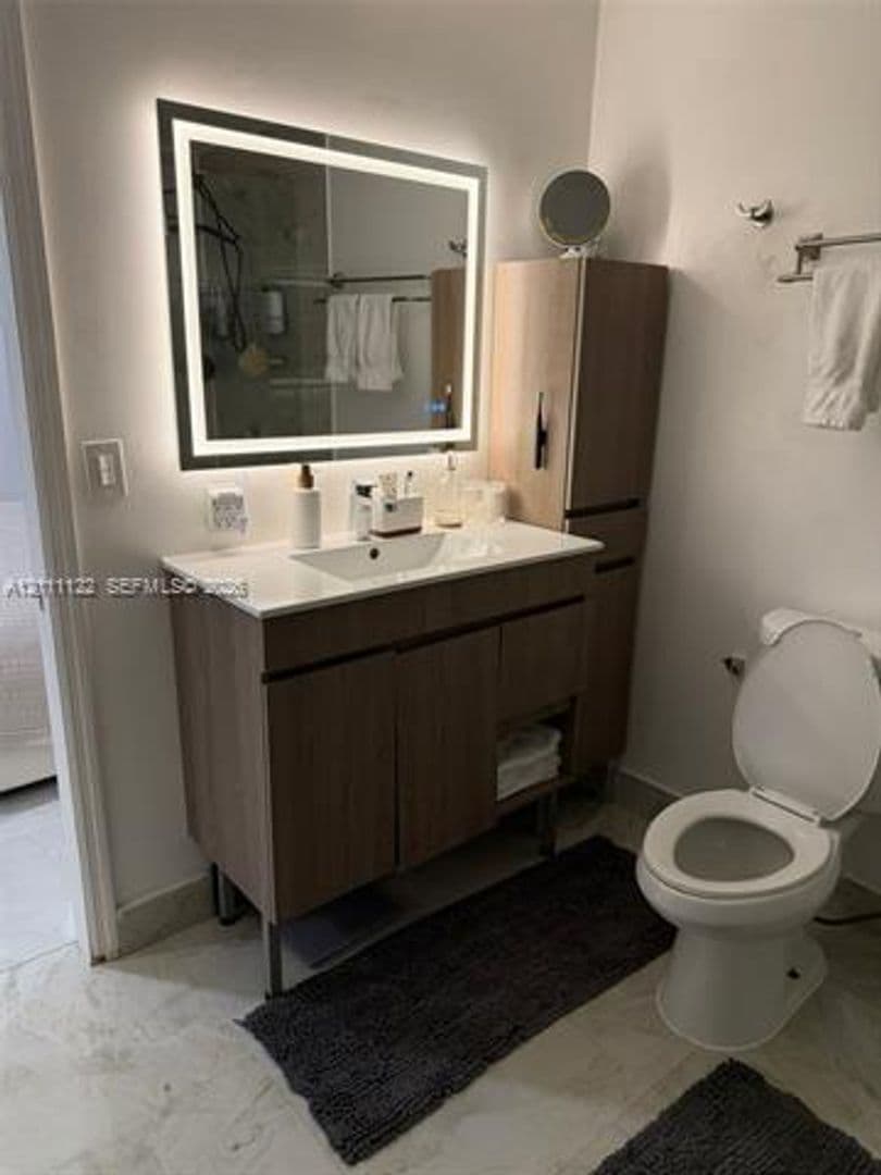 Hollywood Townhome: 5020 Sheridan St th 2