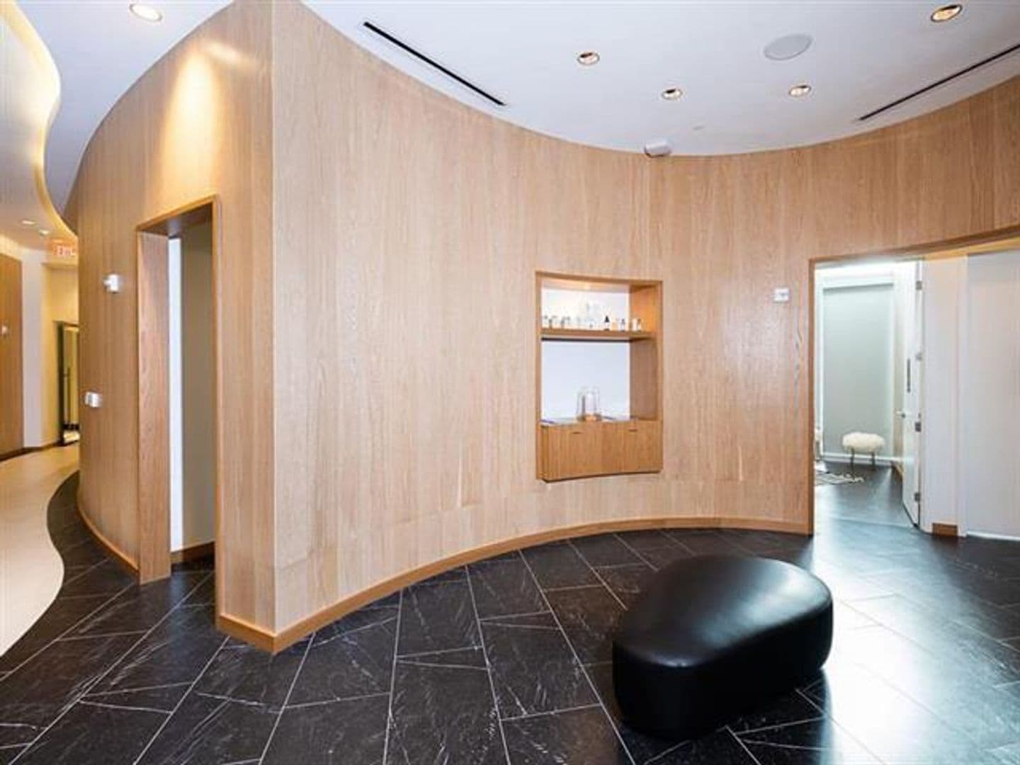 Miami Condo: 851 NE 1st Ave cu-2402