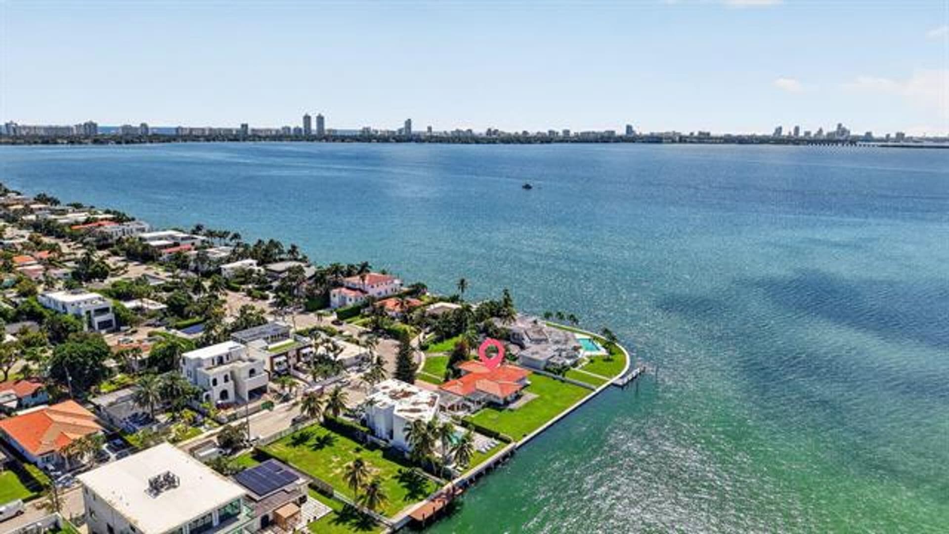 North Bay Village House: 7500 W Treasure Dr # 7500