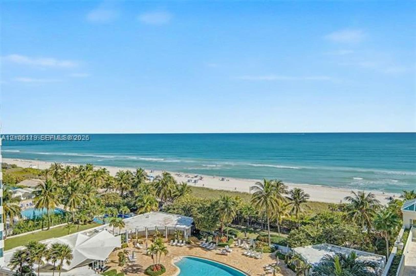 Miami Beach Condo: 5025 Collins Ave cu-903