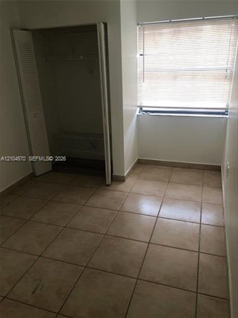 Miami Condo: 341 W Park Dr cu-106-15