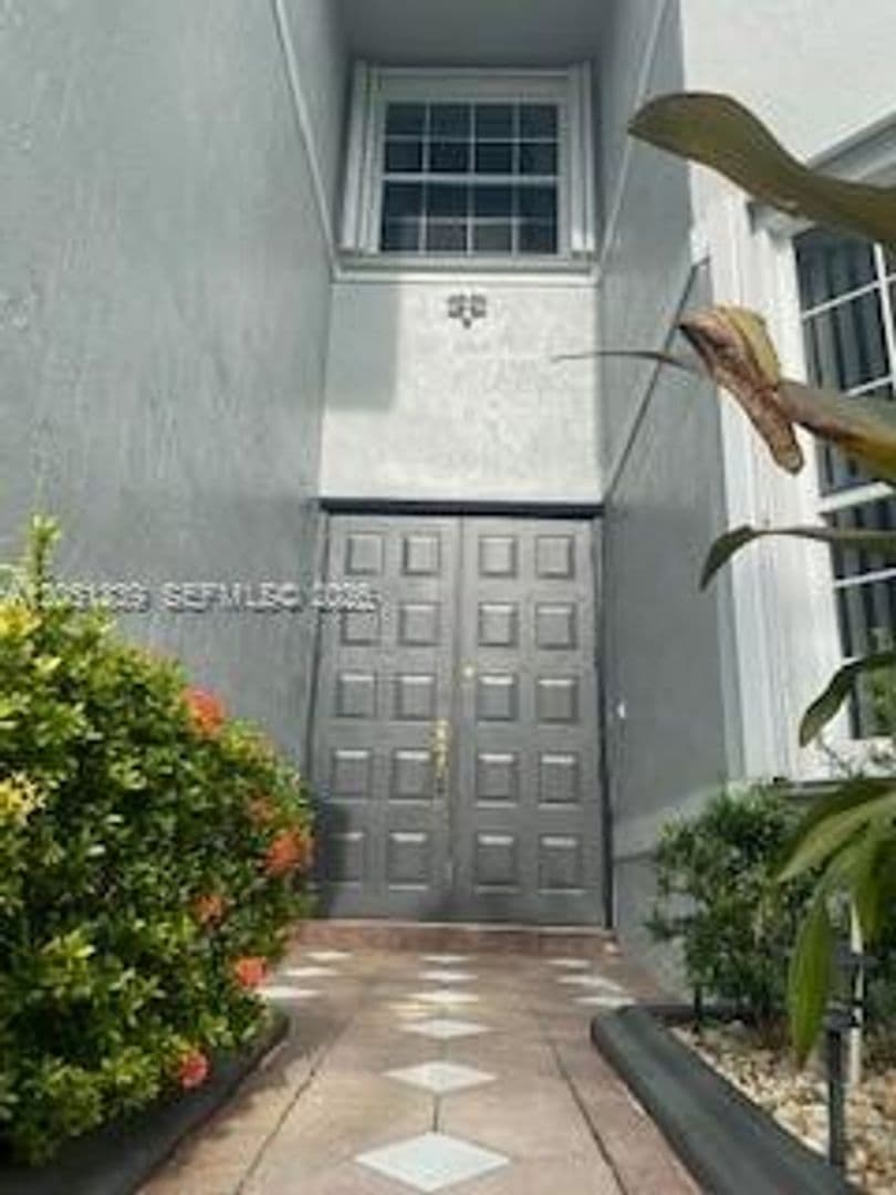 Miramar House: 2101 SW 176 Av # 2101