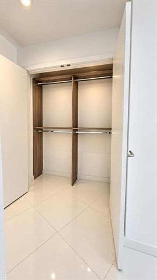 Miami Condo: 851 NE 1st Ave cu-3502