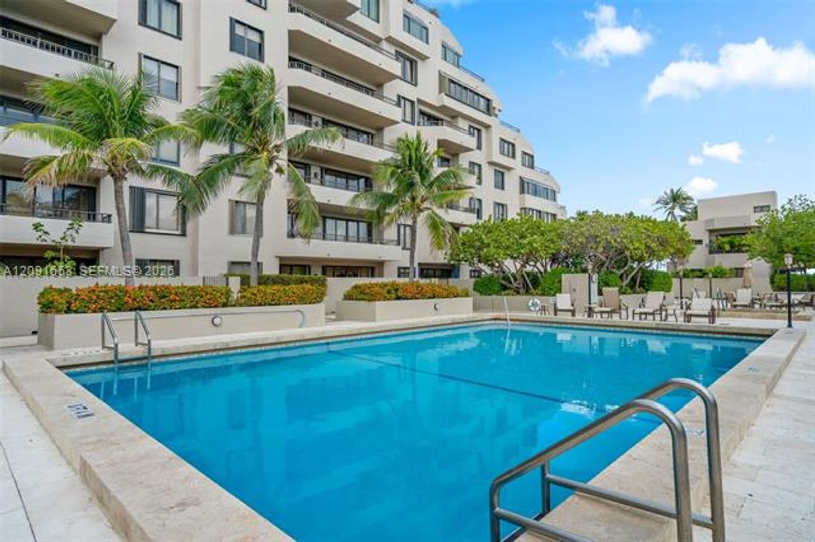 Key Biscayne Condo: 201 Crandon Blvd cu-739