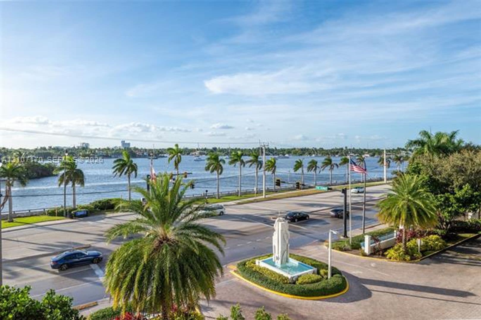 Hollywood Condo: 1201 S Ocean Dr cu-908S