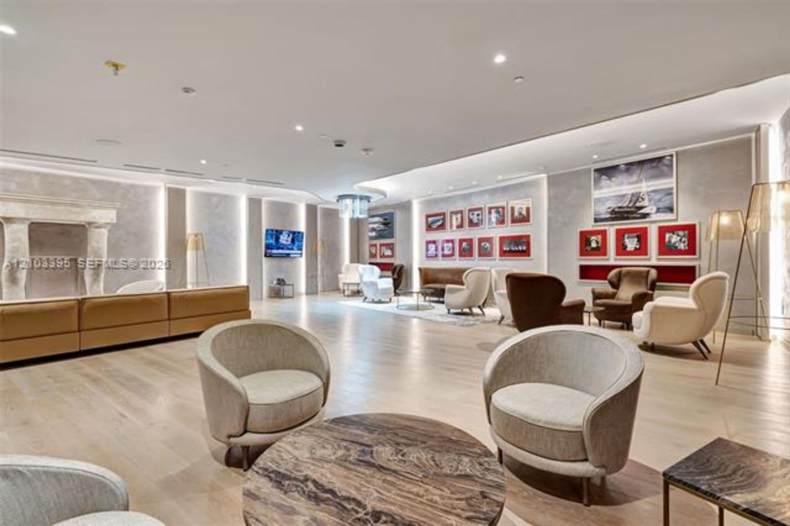 Miami Condo: 1000 Brickell Plz cu-3110