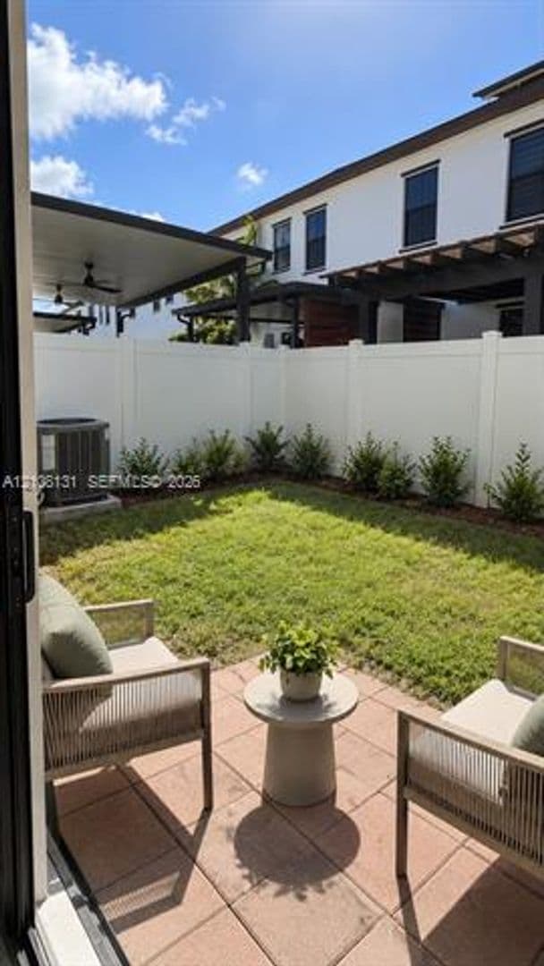 Hialeah Townhome: 10962 W 33rd Ct th 10962